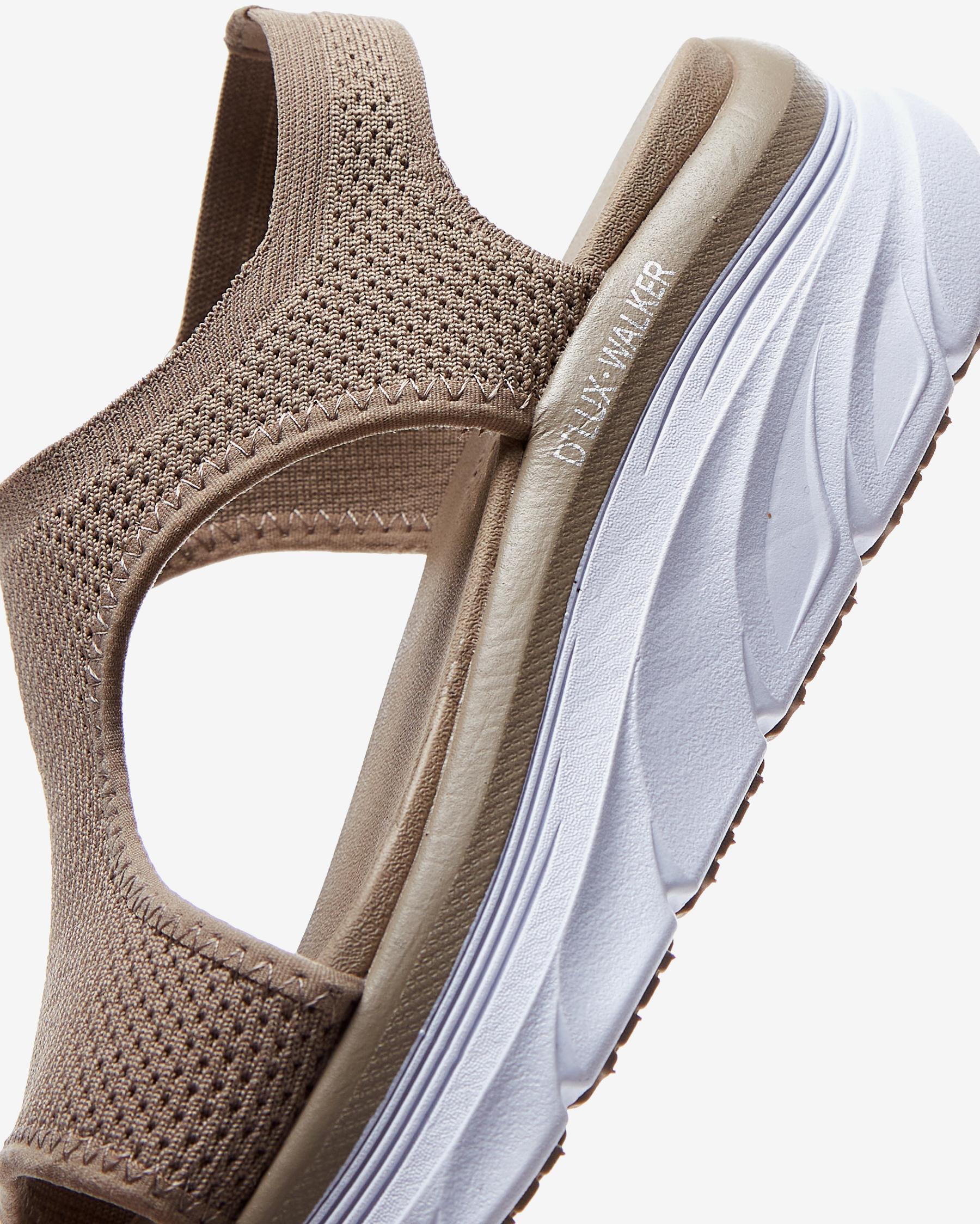 Skechers D'lux Walker - Retro Sun Kadın Bej Sandalet 119235 TPE