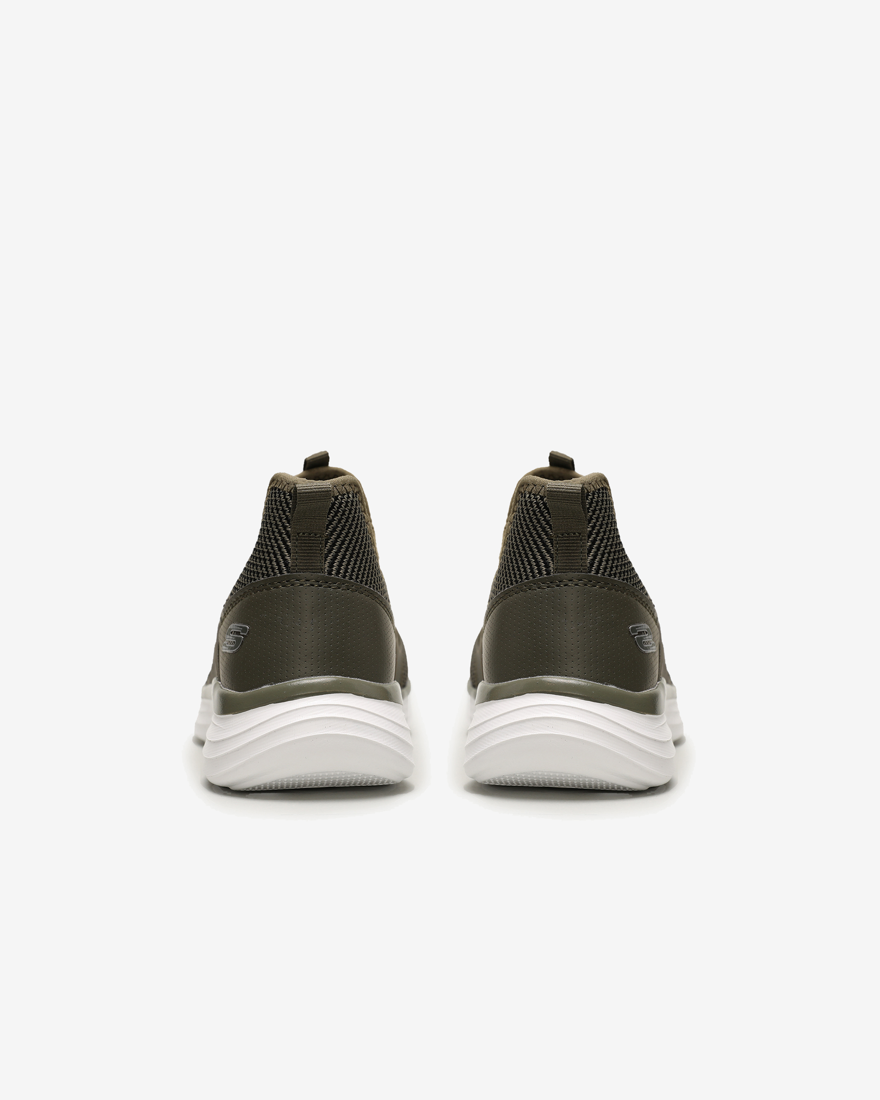 skechers low key overnight