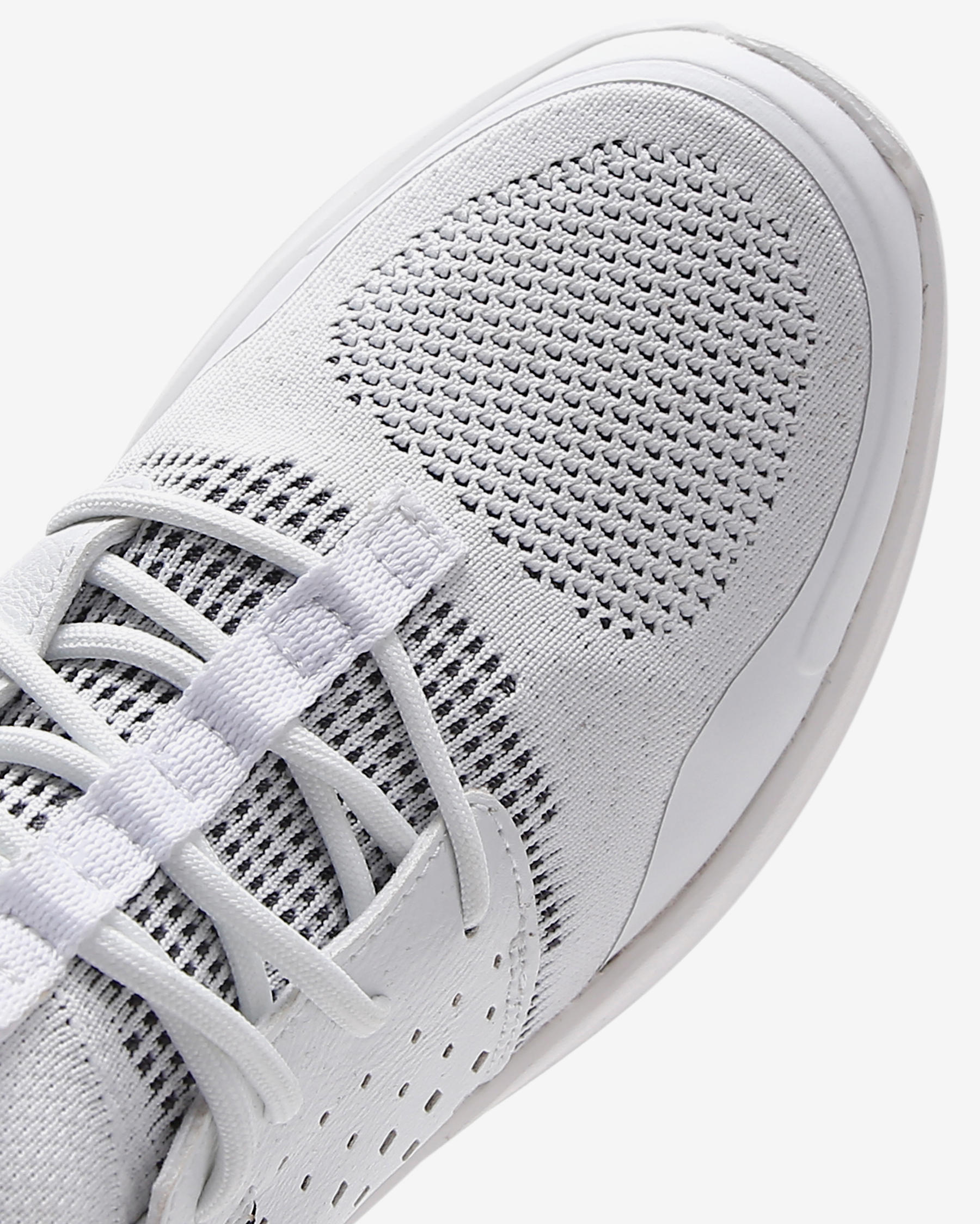 Skechers Lattimore - Protero Erkek Beyaz Günlük Ayakkabı 210243 WBK