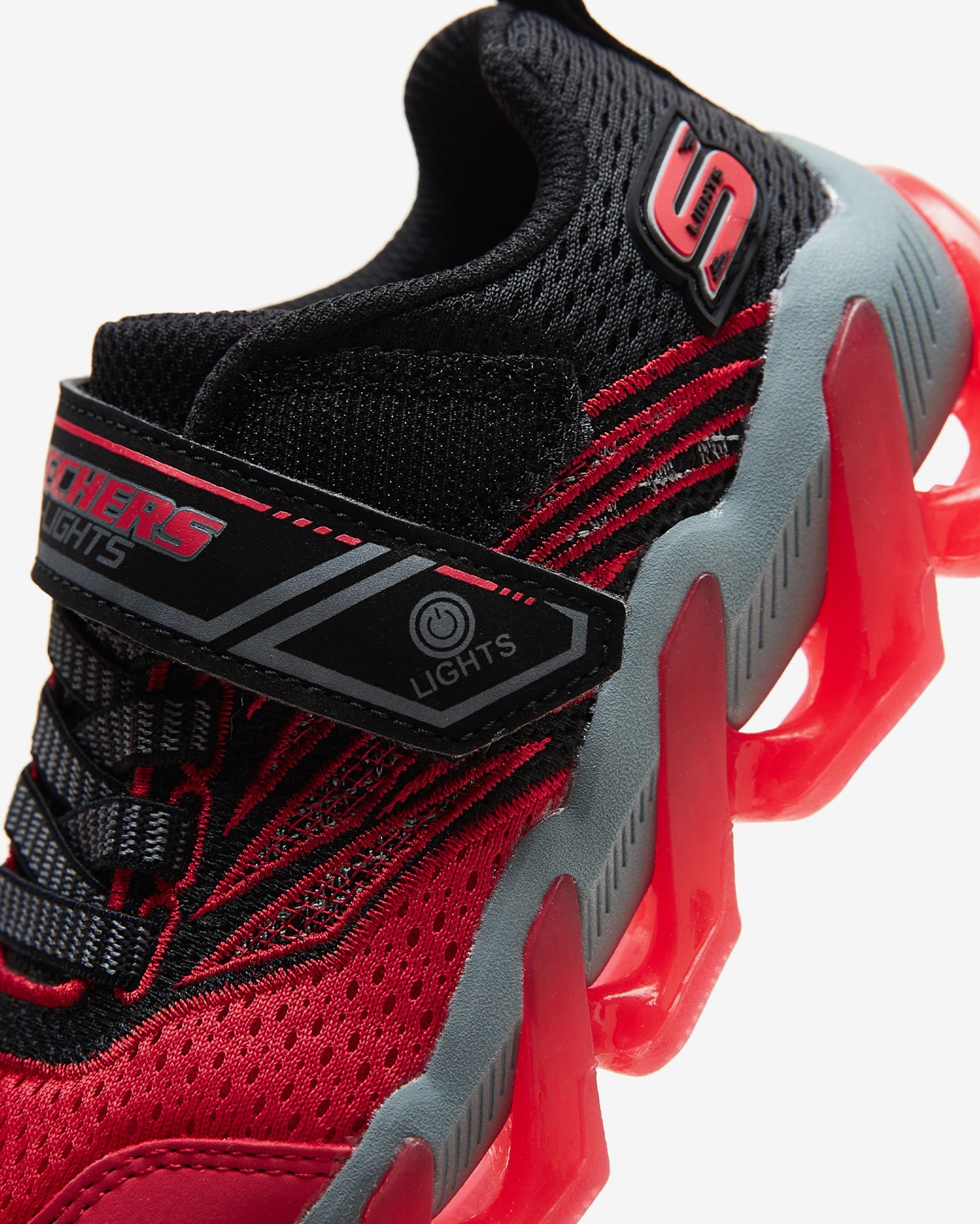 Skechers Mega - Surge - Nezco Büyük Erkek Çocuk Siyah Işıklı Spor