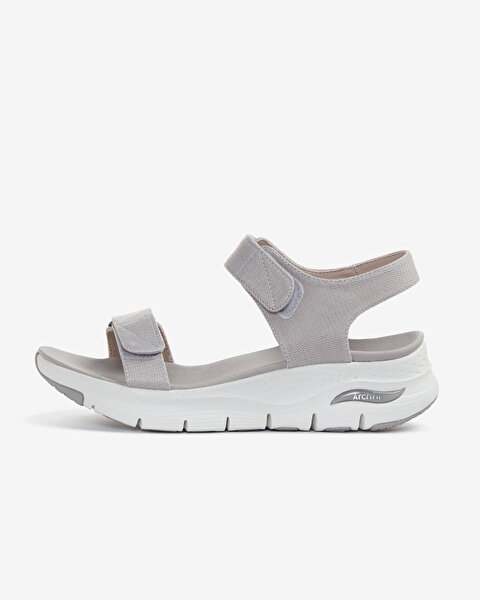 Skechers Arch Fit  -  Touristy