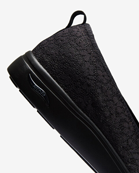 Skechers Arch Fit Uplift  -  Romantic Kadın Siyah Yürüyüş Ayakkabısı 136561 BBK-7