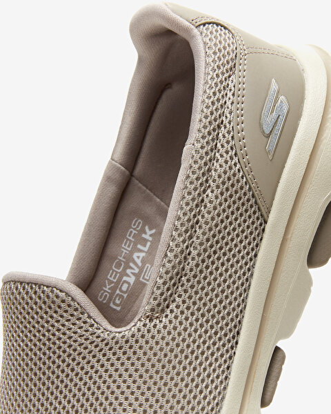 Skechers Go Walk 5 Kad n Bej Yuruyu Ayakkab s 15901W TPE
