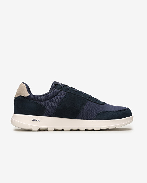 Skechers adapt ultra store