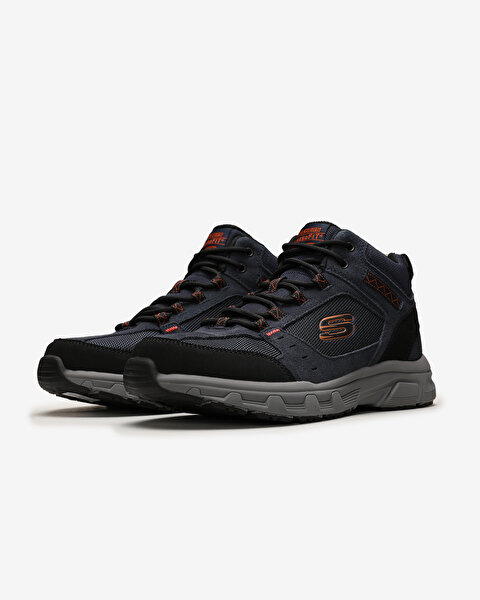 Skechers oak canyon ironhide store