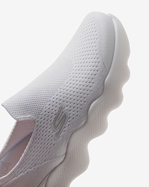Skechers Go Walk Massage Fit  -  Tidal Kadın Beyaz Yürüyüş Ayakkabısı 124906 WHT-7