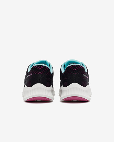 Go Walk Now - Khloe 125643 BKPR_4