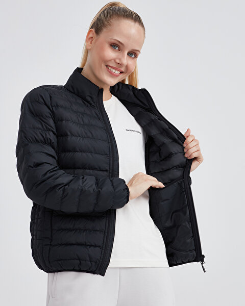 Skechers W Turtle Neck Essential Jacket Kadın Siyah Mont S212273-001-8