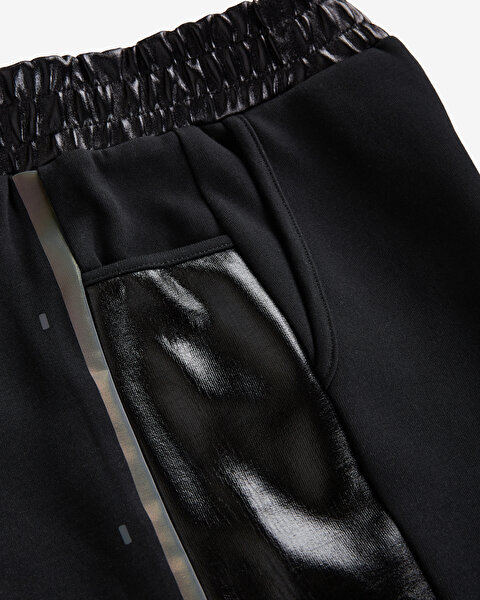 Skechers W 2Xi-lock Foil Covered 5Inch Short Kadın Siyah Şort S231143-001-5