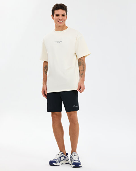 Skechers M Graphic Tee Reflect Logo Oversize T-shirt Erkek Beyaz Tshirt S231094-3855-4