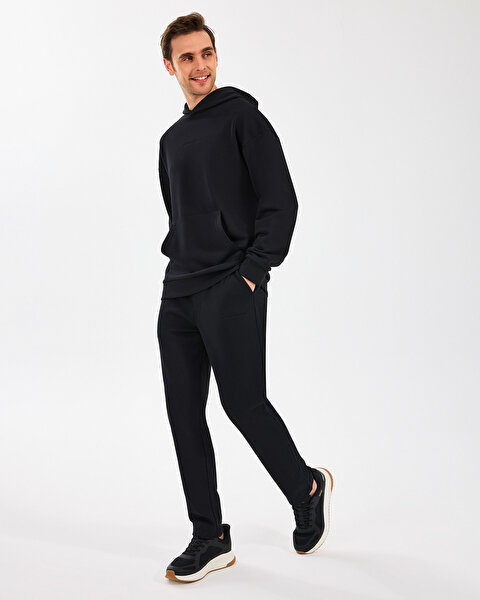 Skechers M Essential Hoodie Sweatshirt Erkek Siyah Sweatshirt S242110-001-1