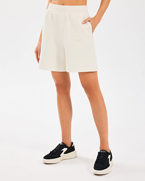 W Essential 5 Inch Sweatshort S2510035-102_1