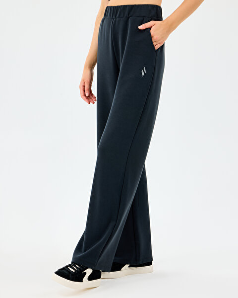 Skechers W Lounge Loose Wide Leg Sweatpant Kadın Siyah Eşofman Altı S2520013-3817-1