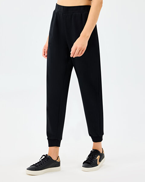 Skechers W Essentials Jogger Sweatpant Kadın Siyah Eşofman Altı S2610002-3817-1