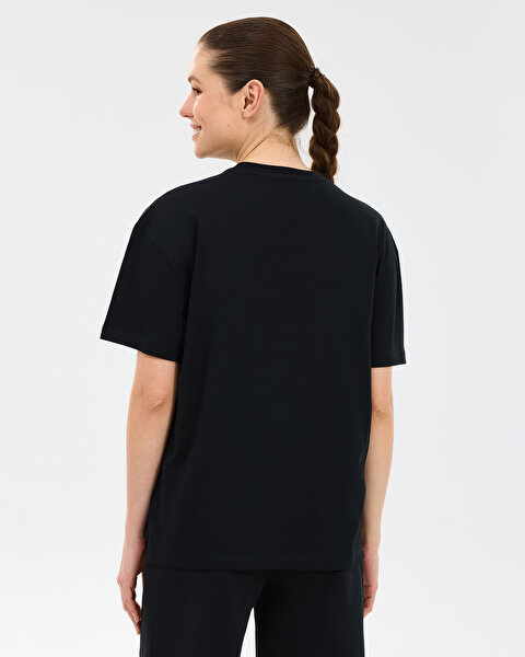 Skechers W Graphic T-shirt Short Sleeve T-shirt Kadın Siyah Tshirt S2610017-3817-2