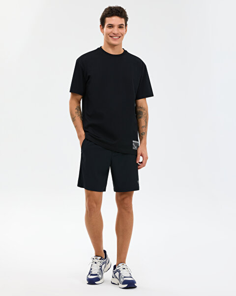 Skechers M Relaxed T-shirt Erkek Siyah Tshirt S2610109-3817-4