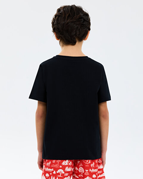 Skechers B Graphic Tee Regular T-shirt Büyük Erkek Çocuk Siyah Tshirt SK2610011-3817-3