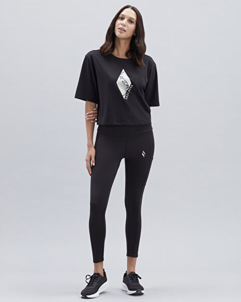 Skechers W Graphic Tee Diamond Crop T-shirt Kadın Siyah Tshirt S221178-001-1